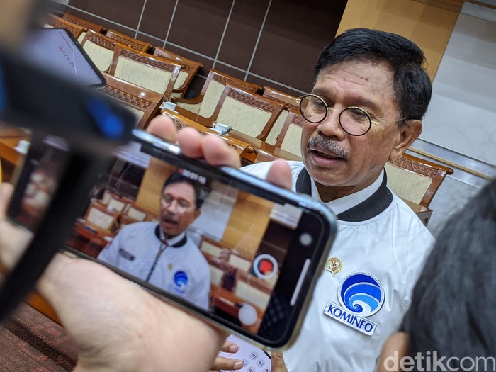 Menkominfo Johnny G Plate Menkominfo Johnny G Plate