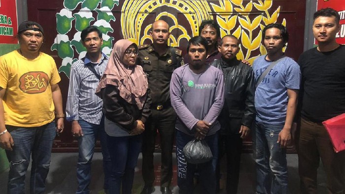 pasangan selingkuh dieksekusi