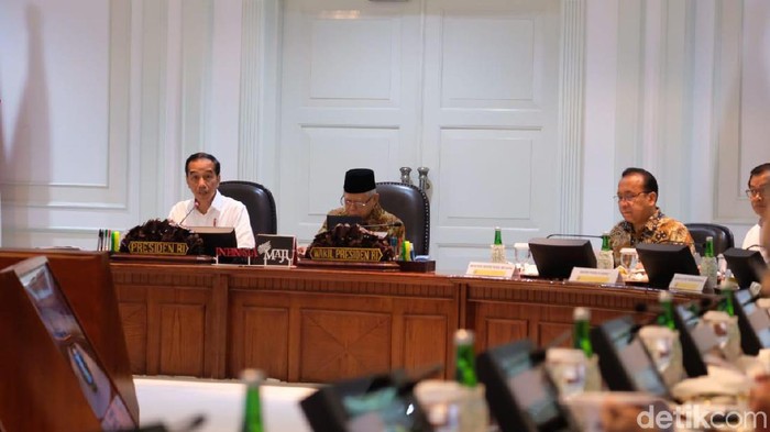 Jokowi Bahas Kebijakan Satu Peta.