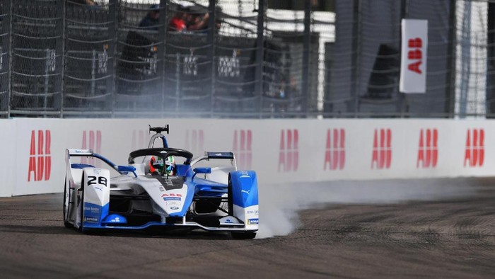 BERLIN, GERMANY - MAY 25: In this handout from FIA Formula E -  Alexander Sims (GBR) BMW I Andretti Motorsports, BMW iFE.18 at Tempelhof Airport on May 25, 2019 in Berlin, Germany. (Photo by FIA Formula E/Handout/Getty Images)