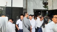 Para nasabah yang menjadi korban tidak akan melakukan demo untuk menyalurkan semua tuntutannya. Para nasabah sepakat memilih bertemu langsung untuk menyampaikan surat permohonan pelunasan dana pemegang polis.