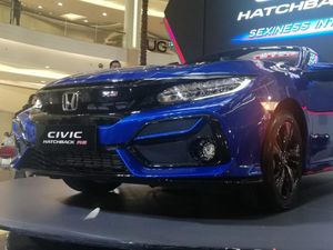 Seberapa Sporty Honda Civic Hatchback RS?