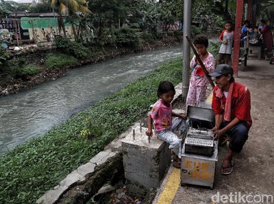 Melihat Sungai Ciliwung Lama yang Bakal Dinaturalisasi