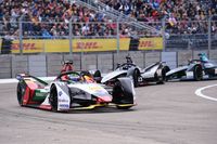 Trek Formula E di Berlin ini di bekas bandara