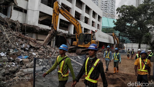 Memori dan Ungkapan Sedih Seniman Lihat Graha Bhakti Budaya TIM Dibongkar
