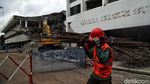 Dua Gedung di Kawasan Taman Ismail Marzuki Dibongkar