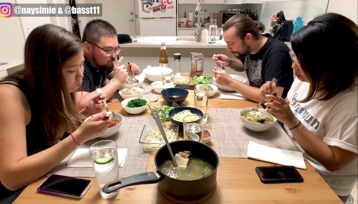 bule coba bakso beranak bule coba bakso beranak