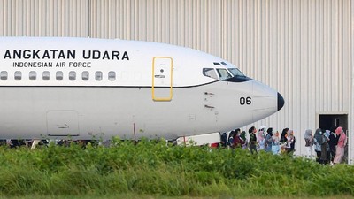 Kilas Balik Februari, Karantina WNI dari Wuhan-Umrah Dihentikan