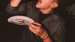 Austin Mahone, Penyanyi Top Amerika yang Doyan Pizza Hingga Bakwan