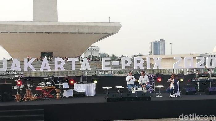 Gubernur DKI Jakarta Anies Baswedan mengumumkan Formula E di Monas (Rizki Pratama) Gubernur DKI Jakarta Anies Baswedan mengumumkan Formula E di Monas (Rizki Pratama)