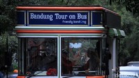 Kendaraan wisata ini akan membawa Anda berkeliling ke setiap sudut Kota Bandung yang unik dan mengagumkan.