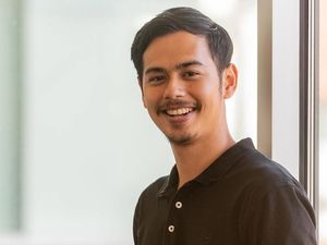 Inspiratif! Anak Ray Sahetapy yang Terlahir Tuli Lulus Cum Laude di New York