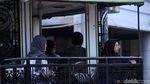 Serunya Keliling Kota Bandung Naik Bandros