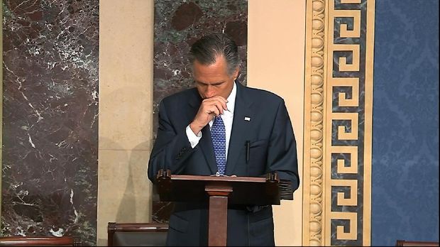 Mitt Romney sempat terdiam selama beberapa detik untuk menahan emosinya saat mengumumkan sikapnya memvoting Trump bersalah atas dakwaan menyalahgunakan kekuasaan