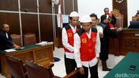 Strategi Aulia untuk membunuh akhirnya dibantu oleh anak kandungnya Geovanni Kelvin. Kemudian rekan-rekan Aulia juga membantu yaitu Rody Syaputra Jaya MPS, pembantunya Karsini, dan Supriyanto, serta seorang dukun bernama Aki.