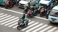 Mereka seakan tak acuh pada sistem tilang elektronik yang sudah berlaku pada 1 Februari 2020 lalu.