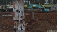 Anggaran pembangunan Pasar Senen Jaya blok I dan II ini diketahui mencapai Rp 900 miliar.