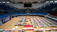 Tidak hanya Hongshan Gymnasium yang diubah fungsinya. Ada delapan venue lain yang diubah jadi rumah sakit sementara seperti dilaporkan media Xinhua. Sejumlah fasilitas medis dadakan itu akan dipergunakan untuk keperluan pengobatan darurat seperti perawatan dan pengecekan pasien yang diduga terinfeksi virus Corona (Xinhua)