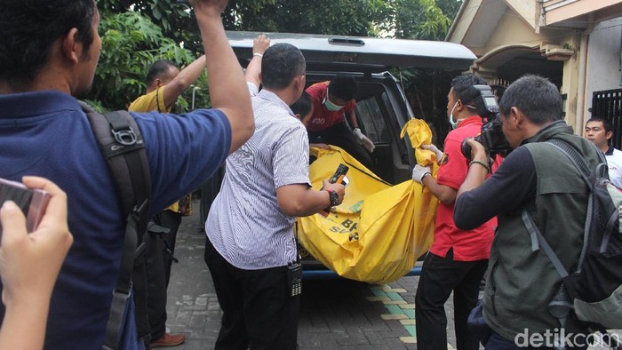 kebakaran tewaskan pemilik rumah
