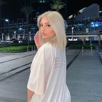 Namun beberapa orang tidak percaya jika kemiripan tersebut memang natural dan karena makeup atau gaya. Banyak yang menuduh jika keduanya telah melakukan serangkaian operasi plastik untuk bisa mirip Kylie dan Kim. Hal tersebut dibantah oleh keduanya. Foto: Instagram @soniaxfyza