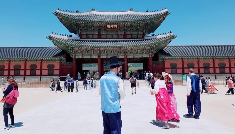 Wisata Ala Drama Korea di Istana Gyeongbuk