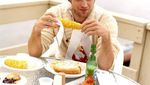 Robert Pattinson, Pria Paling Tampan yang Doyan Burger dan Hot Dog