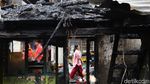 Potret Puing-puing Bangunan Sisa Kebakaran di Taman Sari Jakbar