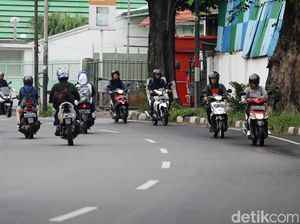 Gimana SIM Mau Berlaku Seumur Hidup, Nggak Ada Polisi Saja Pada Lawan Arah