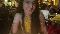 Hobi ngopi, Bella Nova sering bagikan momen serunya saat makan-makan atau nongkrong di kafe. Foto: Instagram @bellanova.96