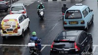 Ada juga yang melawan arah meski telah dipantau kamera E-TLE.