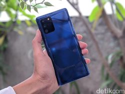 Unboxing Samsung Galaxy S10 Lite di Indonesia