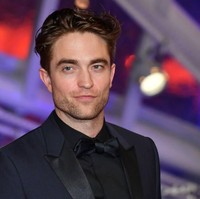 Menempati urutan keempat adalah aktor asal Inggris Robert Pattinson. Pemeran Batman ini meraih skor total 92,15%. Foto: Getty Images