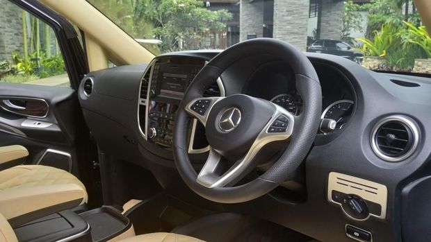 Baris pertama Mercedes-Benz New Vito