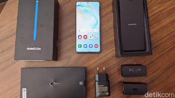 Galaxy Note 10 Lite pertama kali diperkenalkan ke publik saat ajang CES 2020 di Las Vegas, AS, awal Januari 2020. Foto: Agus Tri Haryanto/detikINET