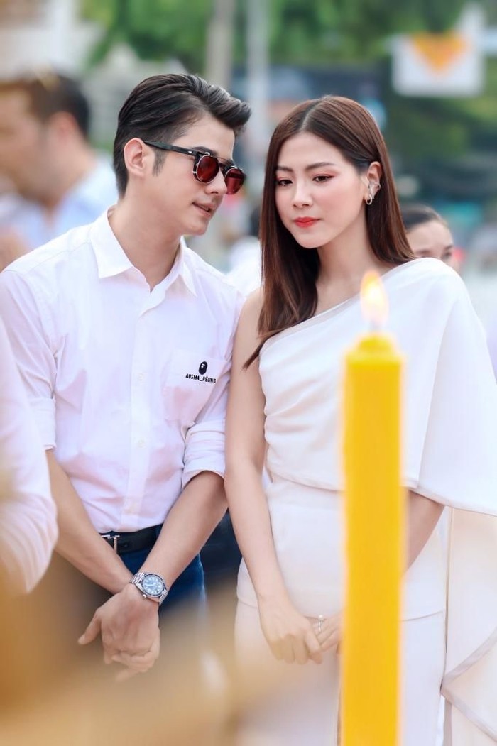 Baifern dan Mario Maurer Baifern dan Mario Maurer syuting film bareng lagi 10 tahun setelah 'Crazy Little Thing Called Love'