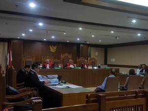 Saksi Korupsi Proyek Jalan Papua Sebut Rp 4 M Mengalir untuk Pilkada