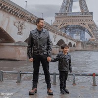 Gaya kompak Raffi Ahmad dan Rafathar yang tampil serba hitam. Foto: dok. Instagram