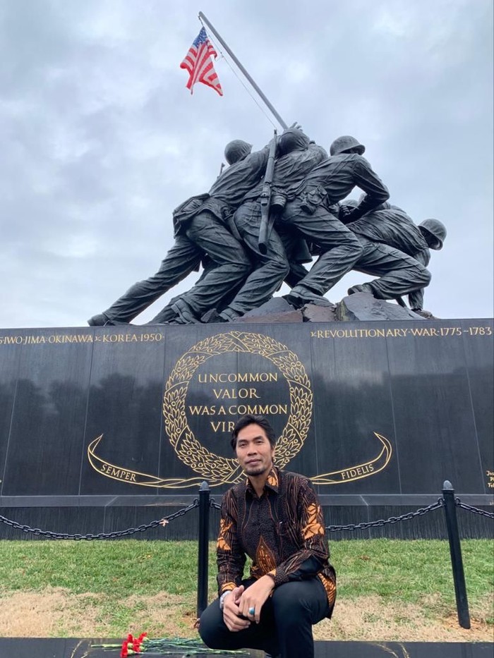 Bupati Madiun Ahmad Dawami merupakan satu dari dua kepala daerah di Indonesia yang terpilih dalam program International Visitor Leadership Program (IVLP) 2020. Di Amerika Serikat, ia mempromosikan tanaman porang.