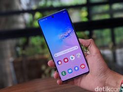 Unboxing Samsung Galaxy S10 Lite di Indonesia