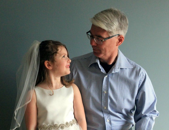 Bruce mengatakan ia punya bukti telah menarik uang tapi sayangnya tidak memvideokan ketika membakarnya. Hal tersebut dilakukan karena kekesalannya selama proses persidangan meski mengetahui jika itu bisa merugikan anak-anaknya.Aku membakarnya. Itu bukan sesuatu yang biasanya aku lakukan, aku bukan seorang yang sangat materialistis. Sedikit bisa dipakai dalam waktu panjang. Aku selama hemat. Itu sebabnya bisnisku bertahan hingga 31 tahun, kata Bruce dalam sidang dilansir Oddity Central. Foto: Facebook Bruce McConville