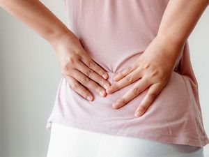 Obati Saraf Terjepit Tanpa Operasi, Bisakah?