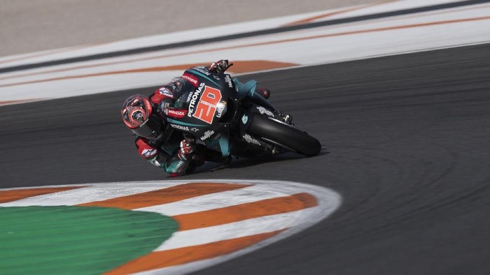 VALENCIA, SPAIN - NOVEMBER 20: Fabio Quartararo of France and Petronas Yamaha SRT   during the MotoGP Tests in Valencia at Ricardo Tormo Circuit on November 20, 2019 in Valencia, Spain. (Photo by Mirco Lazzari gp/Getty Images)