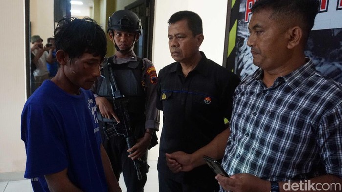 Jumpa pers kasus suami tusuk istri di Mapolres Pekalongan Kota, Jumat (7/2/2020).