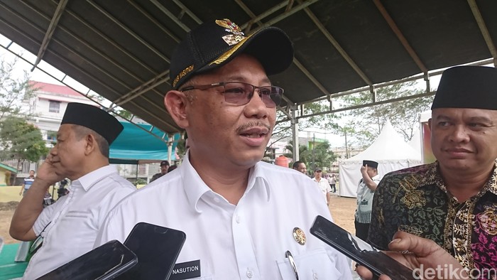 Ahmad Arfah-detikcom/ Plt Wali Kota Medan Akhyar Nasution saat melakukan pengecekan lokasi MTQ