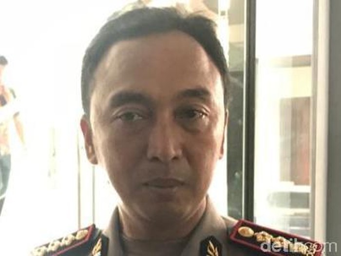Kapolrestabes Surabaya Kombespol Sandi Nugroho