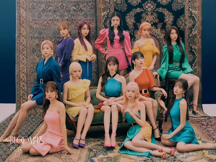 Teaser foto comeback girl group K-Pop IZ*ONE untuk album BLOOM*IZ