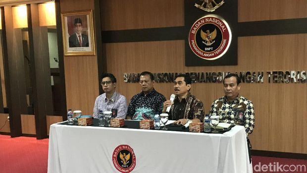 BNPT Jelaskan Awal Mula Wacana Pemulangan '600 WNI Eks ISIS'