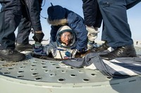 Momen pendaratan astronot Christina Koch