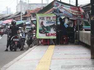 Pemprov DKI Ubah Rencana: PKL Tak Jadi Berdagang di Atas Trotoar Sudirman