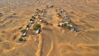 Desa ini ada di Uni Emirat Arab. Desa misterius itu bernama Al Madam. Rumah-rumah tua itu masih terlihat, tapi pasir masuk melalui jendela, mengisi halaman, dan menyapu perabotannya (Foto: CNN)